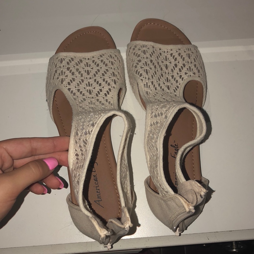 american eagle sandals
